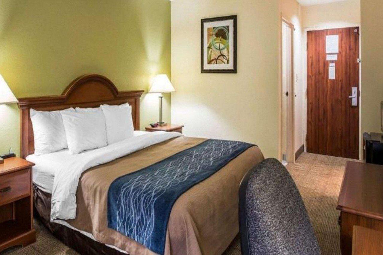 Quality Inn Darien-North Brunswick Экстерьер фото