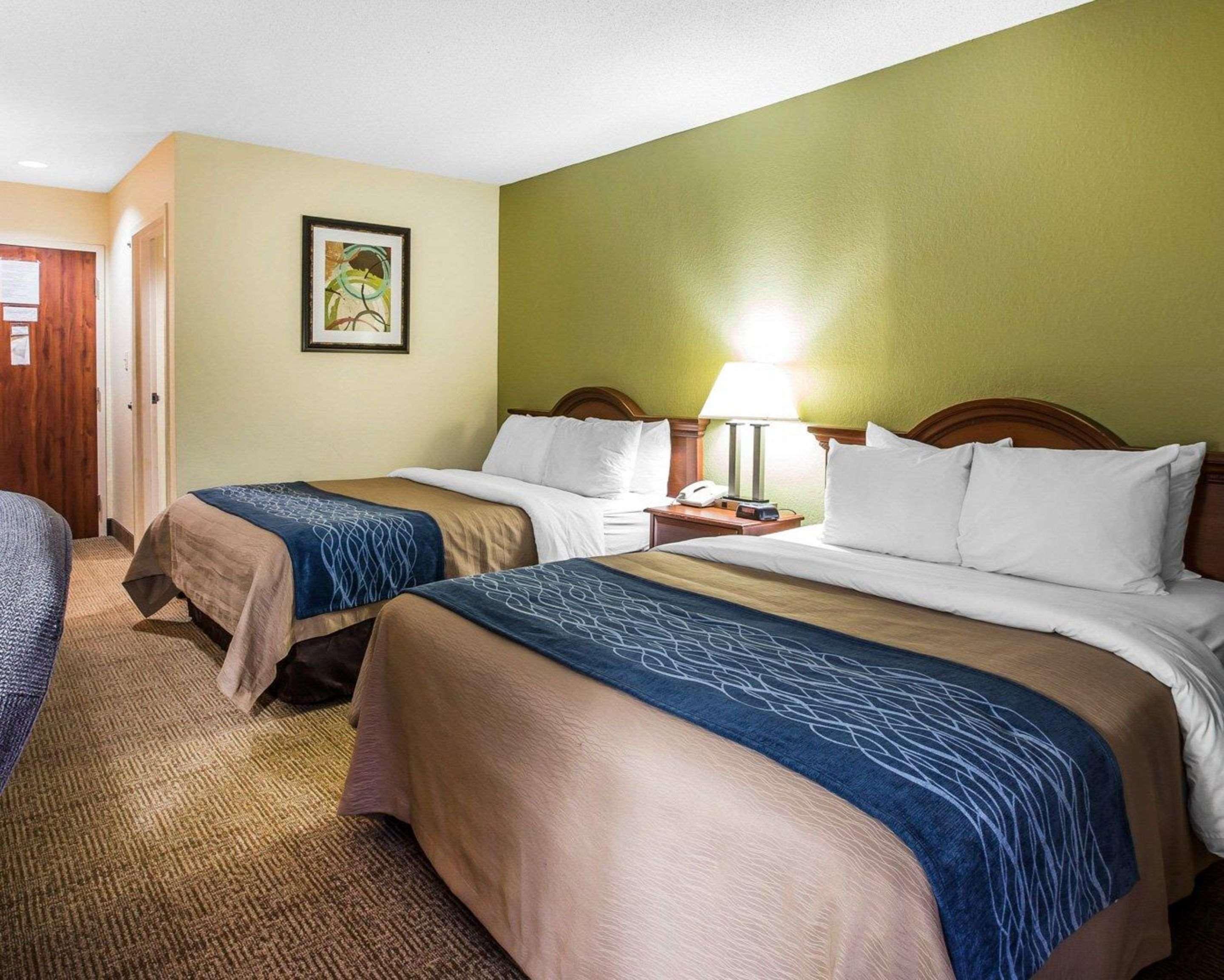 Quality Inn Darien-North Brunswick Экстерьер фото